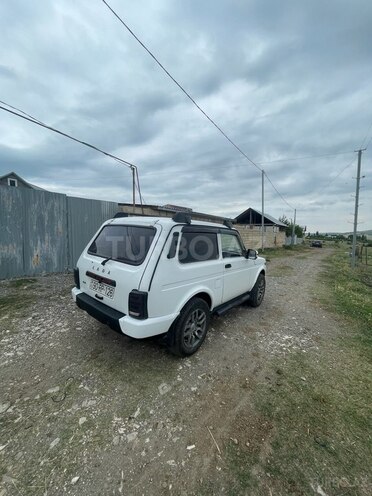 LADA (VAZ) Niva 2012, 200,000 km - 1.7 l - İsmayıllı