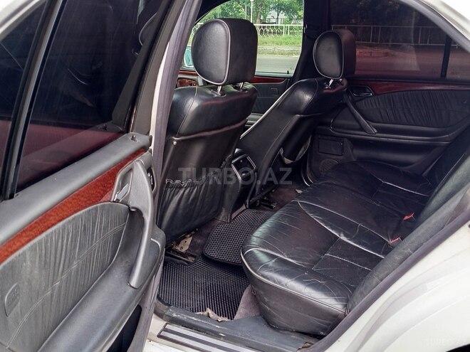Mercedes E 220 d 1997, 265,000 km - 2.2 l - Bakı