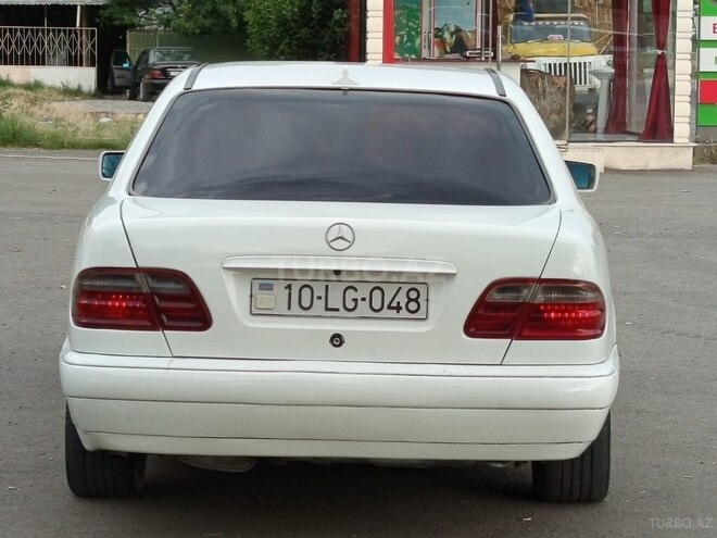 Mercedes E 220 d 1997, 265,000 km - 2.2 l - Bakı