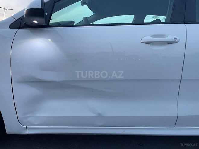 Kia Rio 2017, 141,783 km - 1.6 l - Naxçıvan