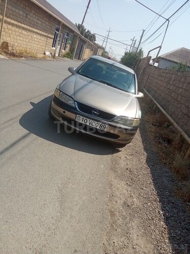 Opel Vectra 1996, 240,000 km - 1.8 l - Sumqayıt