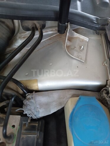 Volkswagen Passat 2003, 209,000 km - 1.8 l - Şirvan