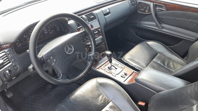 Mercedes E 240 2000, 180,000 km - 2.4 l - Şəmkir