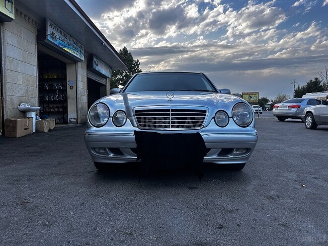 Mercedes E 220 d 2000, 498,894 km - 2.2 l - Beyləqan