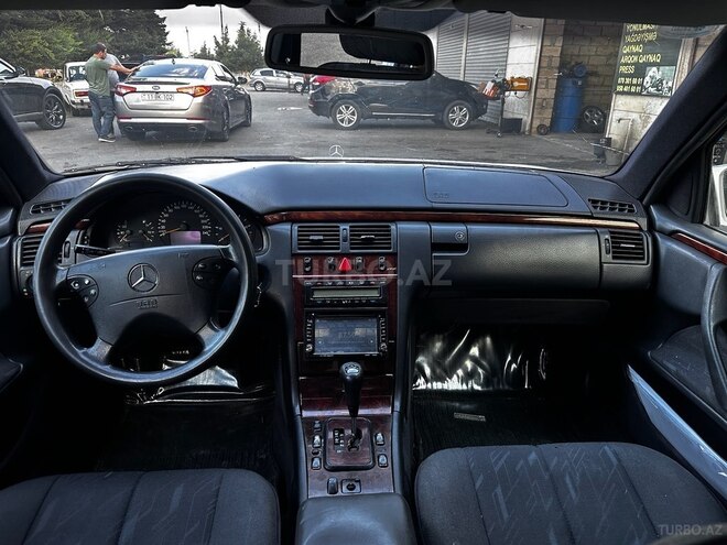 Mercedes E 220 d 2000, 498,894 km - 2.2 l - Beyləqan