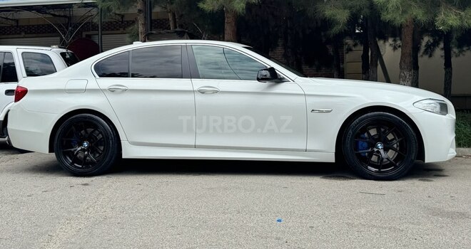 BMW 528 2012, 242,000 km - 2.0 l - Şirvan