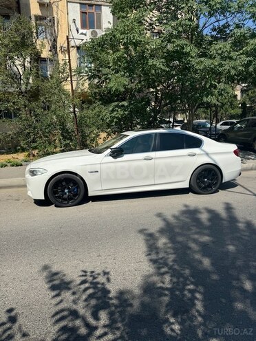 BMW 528 2012, 242,000 km - 2.0 l - Şirvan