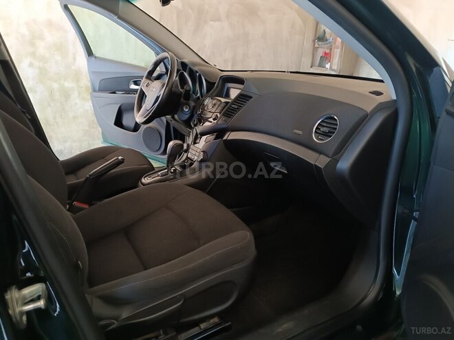 Chevrolet Cruze 2014, 208,000 km - 1.4 l - Salyan