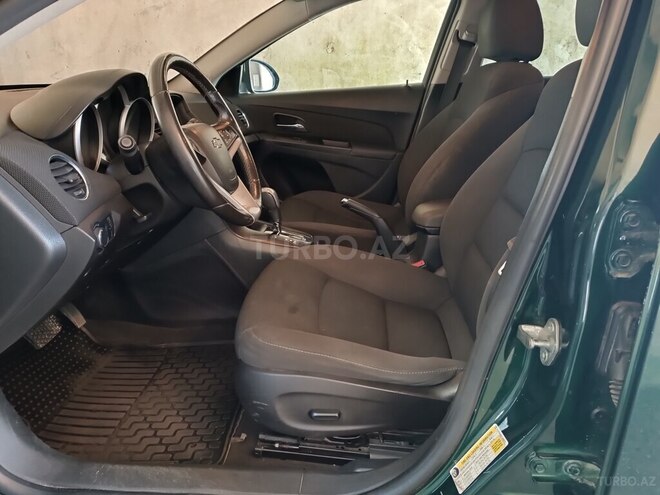 Chevrolet Cruze 2014, 208,000 km - 1.4 l - Salyan
