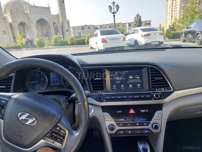 Hyundai Elantra 2016, 150,000 km - 2.0 l - Bakı