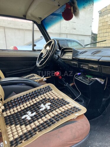 LADA (VAZ) 21011 1977, 35,000 km - 1.6 l - Quba