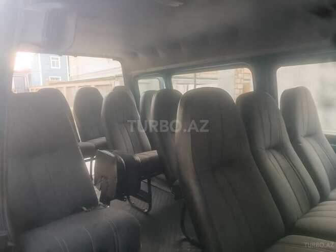 Ford Transit-15