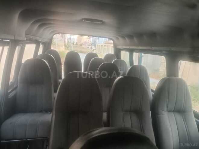 Ford Transit-12