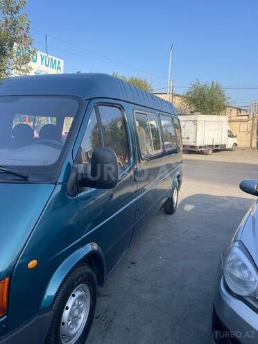 Ford Transit-4