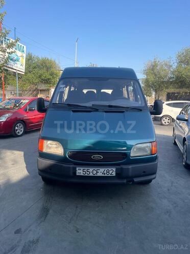 Ford Transit-3