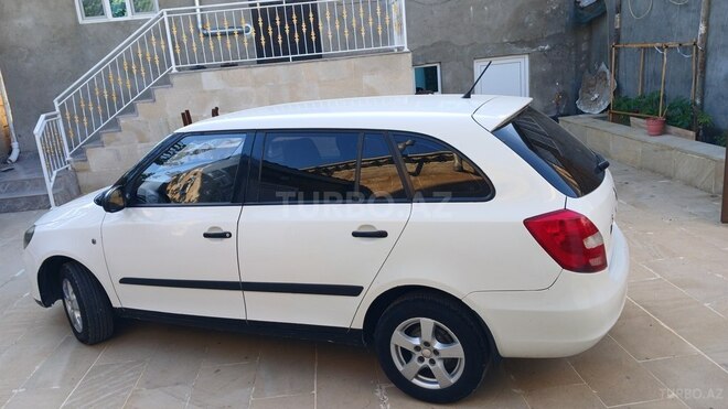 Skoda Fabia 2012, 312,798 km - 1.2 l - Bakı