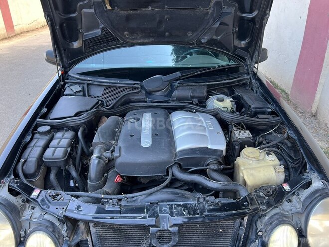 Mercedes E 220 d 2002, 356,283 km - 2.2 l - Biləsuvar