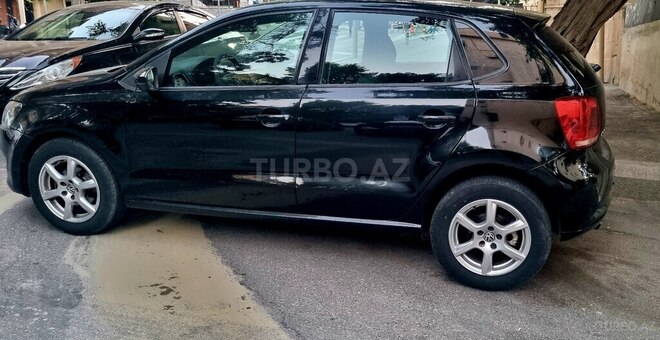 Volkswagen Polo 2010, 130,000 km - 1.4 л - Bakı
