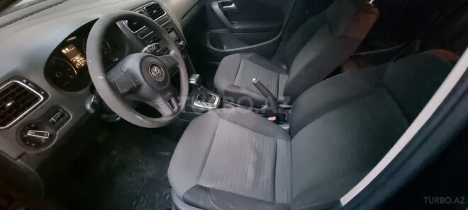 Volkswagen Polo 2010, 130,000 km - 1.4 л - Bakı