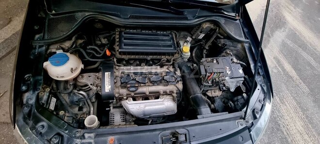 Volkswagen Polo 2010, 130,000 km - 1.4 л - Bakı