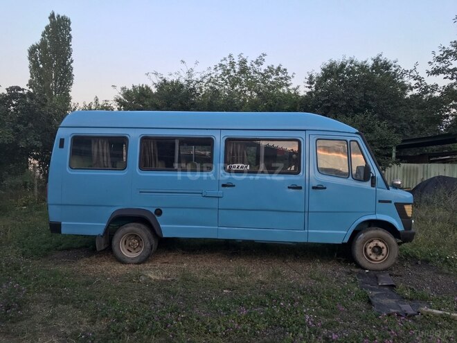 Mercedes 408 D 1993, 540,000 km - 2.5 l - Qazax