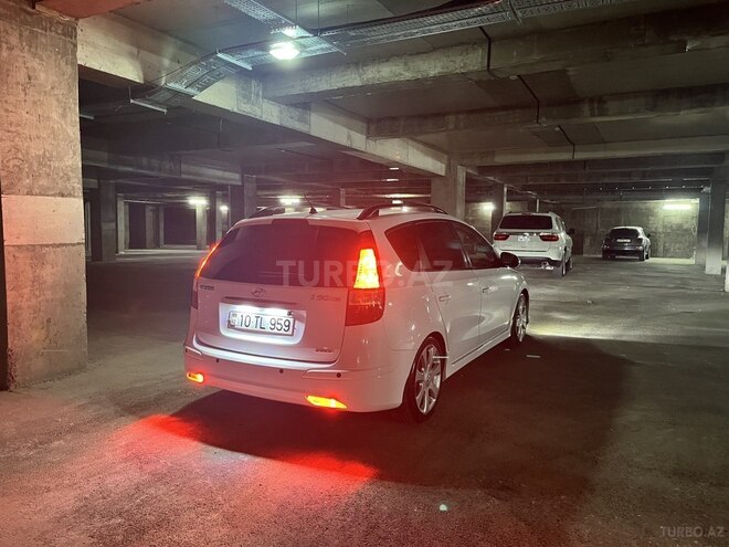 Hyundai i30 2010, 254,000 km - 1.6 l - Bakı