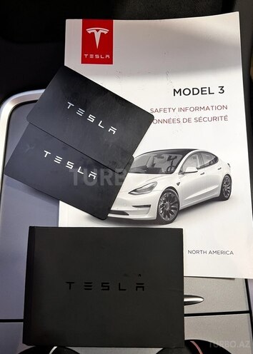Tesla Model 3-16