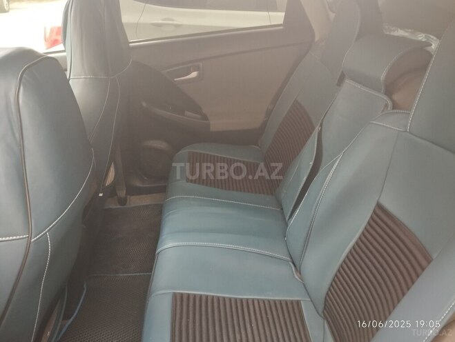 Toyota Prius 2015, 224,000 km - 1.8 l - Bakı