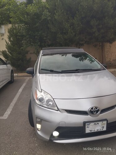 Toyota Prius 2015, 224,000 km - 1.8 l - Bakı