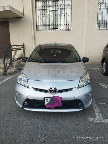 Toyota Prius 2015, 224,000 km - 1.8 l - Bakı