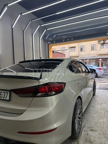 Hyundai Elantra 2016, 212,000 km - 2.0 l - Bakı