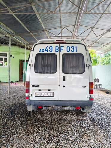 Ford Transit 2000, 250,000 km - 2.5 л - Saatlı