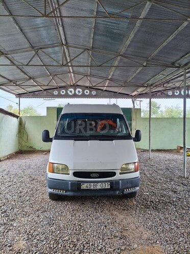 Ford Transit 2000, 250,000 km - 2.5 л - Saatlı