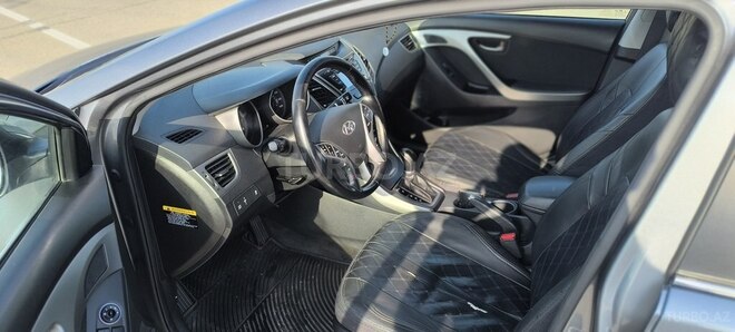 Hyundai Elantra 2015, 109,435 km - 1.8 л - Bakı