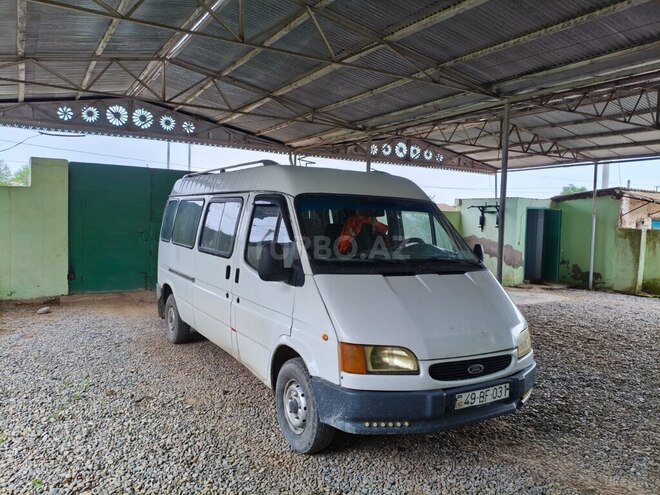 Ford Transit 2000, 250,000 km - 2.5 л - Saatlı