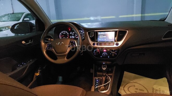 Hyundai Accent 2019, 131,966 km - 1.6 л - Bakı