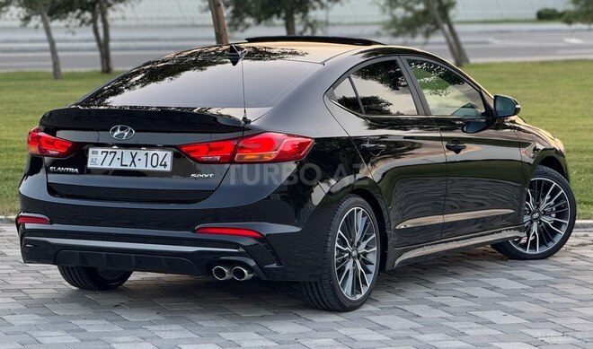 Hyundai Elantra 2018, 94,500 km - 1.6 l - Bakı
