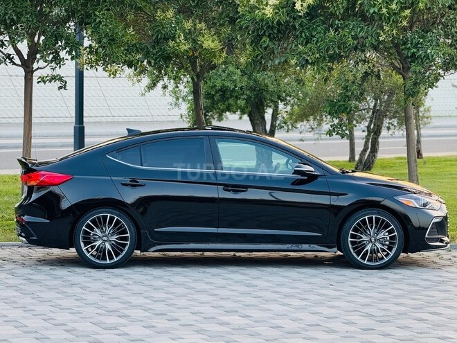 Hyundai Elantra 2018, 94,500 km - 1.6 l - Bakı