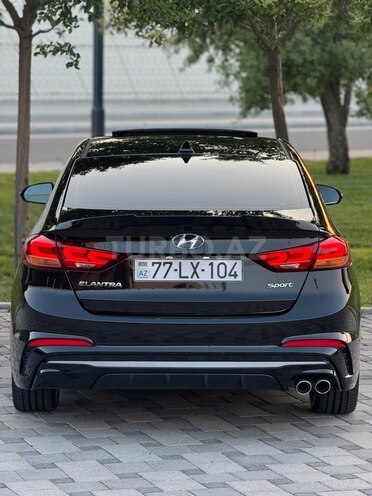 Hyundai Elantra 2018, 94,500 km - 1.6 l - Bakı