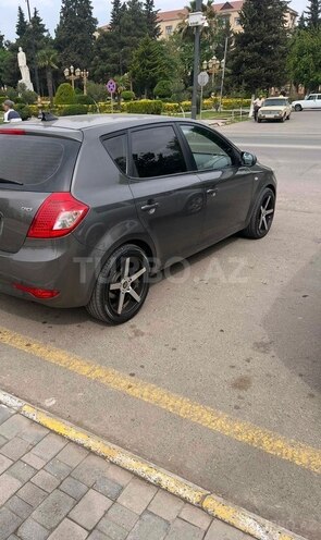 Kia Ceed 2010, 320,000 km - 1.6 л - Cəlilabad