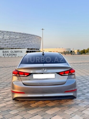 Hyundai Elantra 2017, 80,000 km - 2.0 л - Bakı