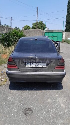 Mercedes C 180 1997, 350,000 km - 1.8 л - 