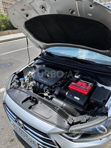 Hyundai Elantra 2017, 135,668 km - 2.0 л - Bakı