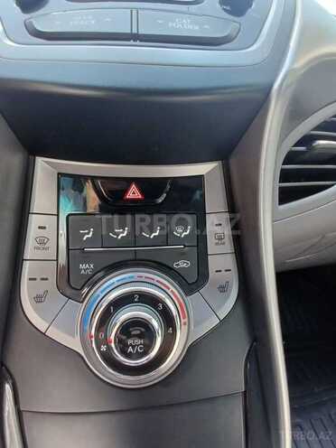 Hyundai Elantra 2013, 196,340 km - 1.8 l - Şirvan