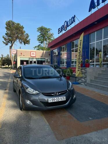 Hyundai Elantra 2013, 196,340 km - 1.8 l - Şirvan