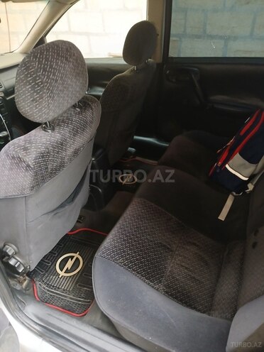 Opel Vectra 1996, 437,000 km - 1.6 l - Salyan