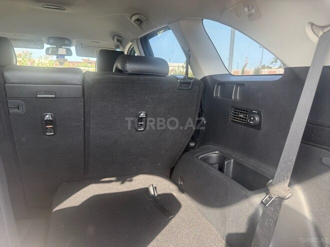 Kia Sorento-12