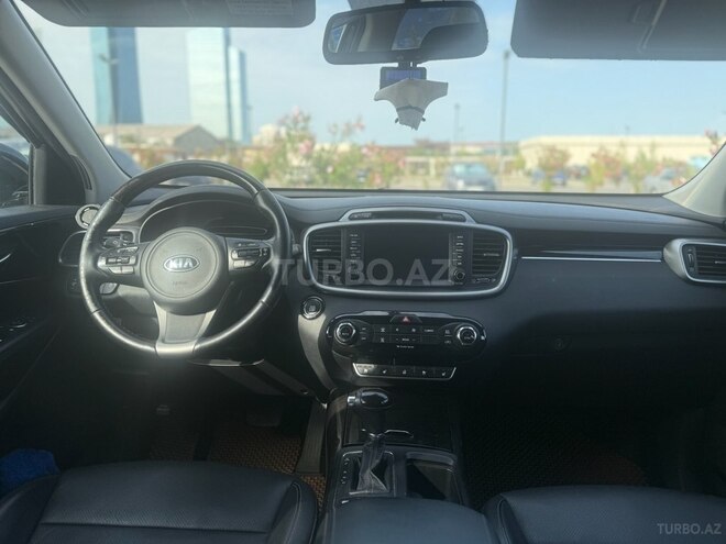 Kia Sorento-10