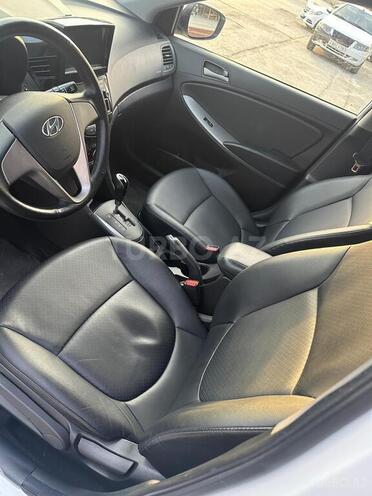 Hyundai Accent 2017, 123,000 km - 1.6 л - Bakı