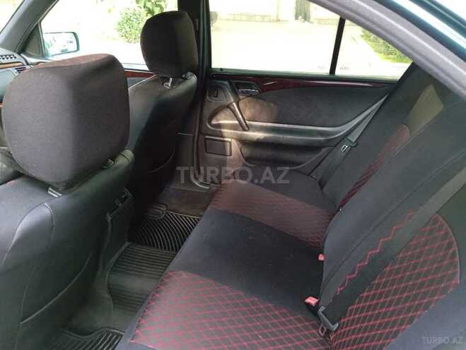Mercedes E 230 1995, 260,000 km - 2.3 l - Şirvan